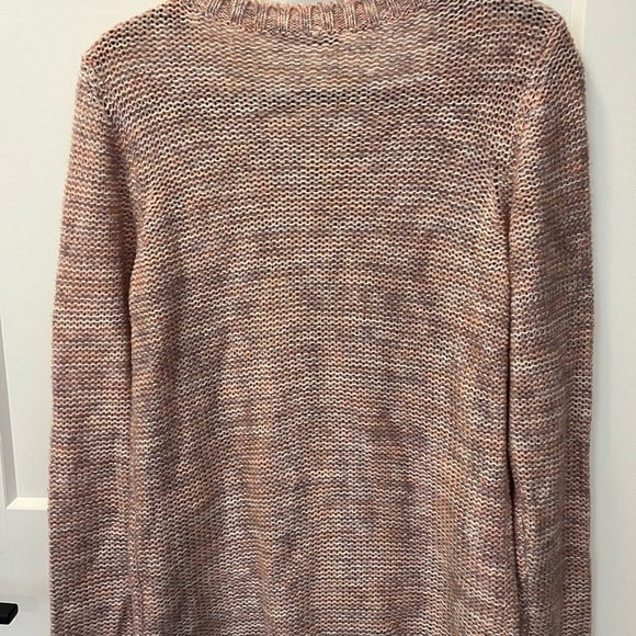 Ladies Sweater - Picture 2 of 4